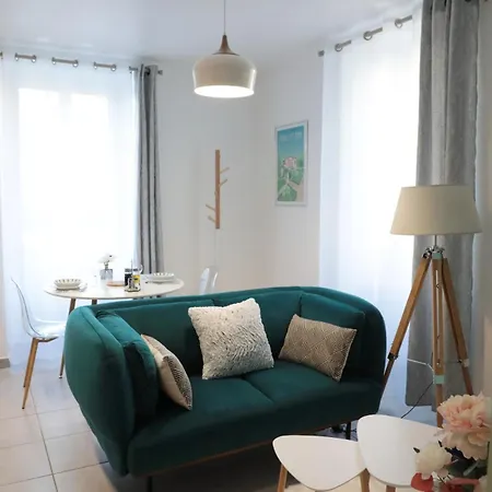 Location Arraya, Face Aux Thermes, Ideal Curistes דירה קמבו-לה-באן